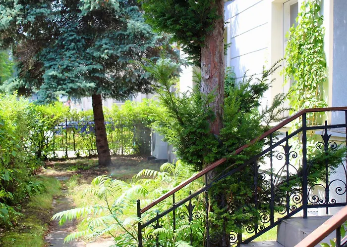 Harmonious Garden Victus In By Noclegi Renters